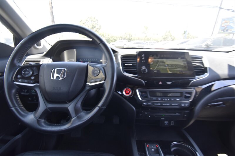 2019 Honda Pilot Touring 7-Passenger   - Photo 7 - Midway City, CA 92655