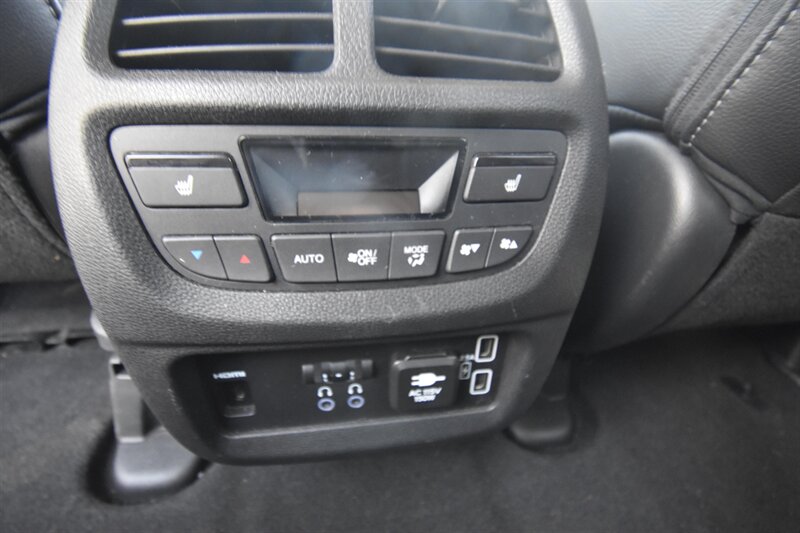 2019 Honda Pilot Touring 7-Passenger   - Photo 19 - Midway City, CA 92655