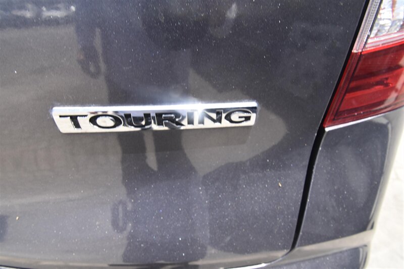 2019 Honda Pilot Touring 7-Passenger   - Photo 23 - Midway City, CA 92655