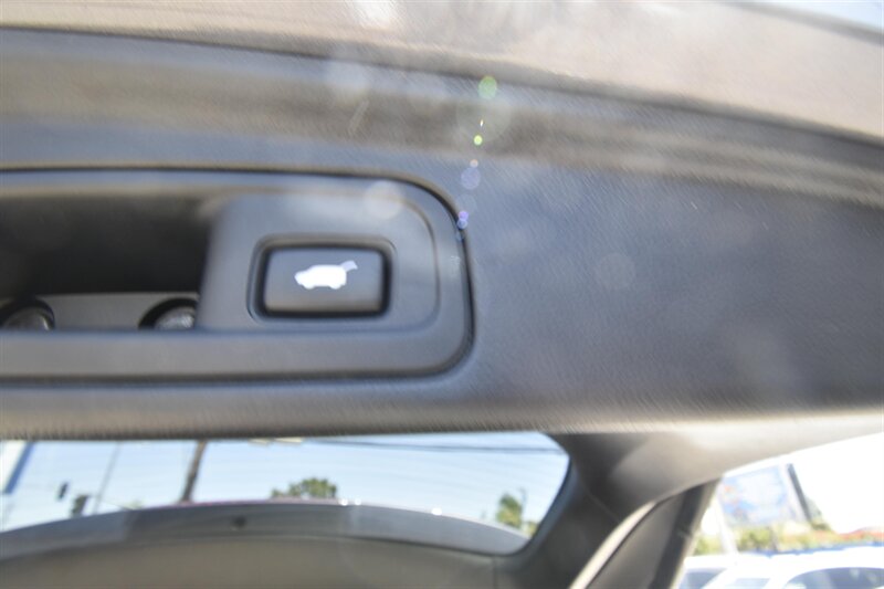 2019 Honda Pilot Touring 7-Passenger   - Photo 25 - Midway City, CA 92655