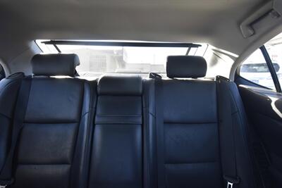 2015 Lexus ES 300h Hybrid   - Photo 12 - Midway City, CA 92655