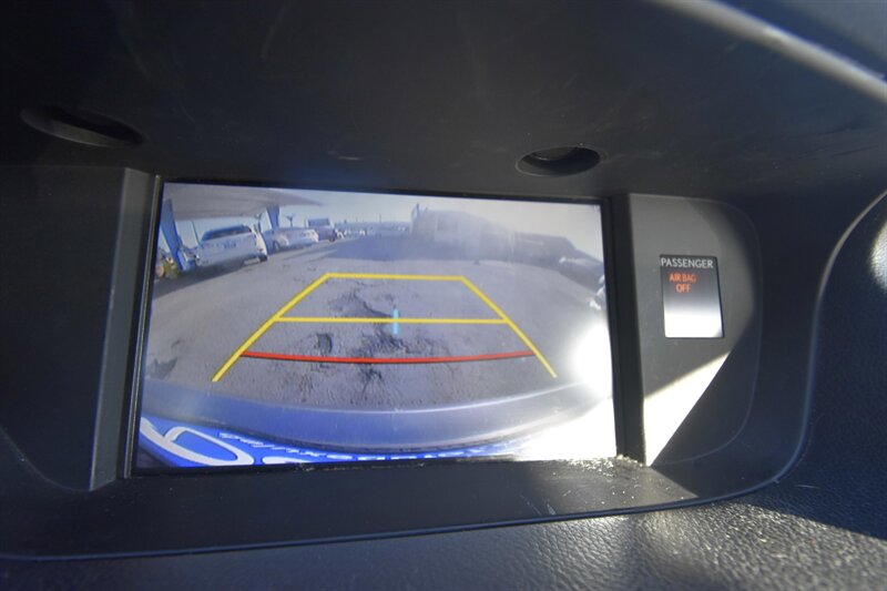 2015 Lexus ES 300h Hybrid   - Photo 8 - Midway City, CA 92655