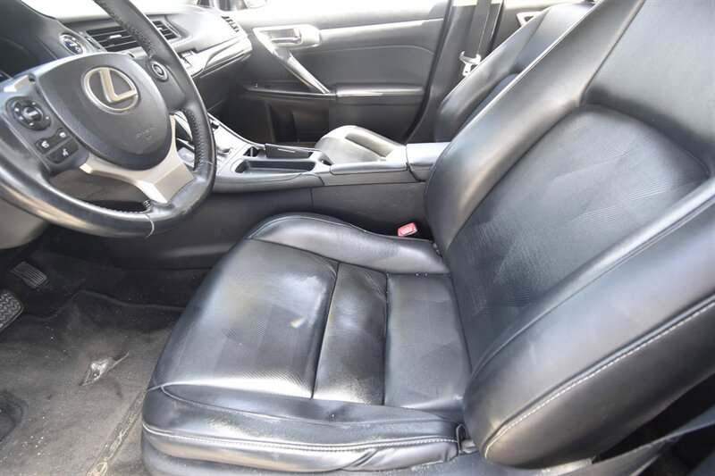 2014 Lexus CT 200h Hybrid   - Photo 2 - Midway City, CA 92655