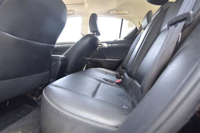 2014 Lexus CT 200h Hybrid   - Photo 8 - Midway City, CA 92655