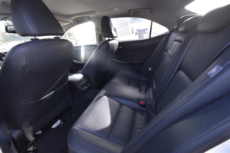 2015 Lexus IS 250 NAVIGATION   - Photo 10 - Midway City, CA 92655