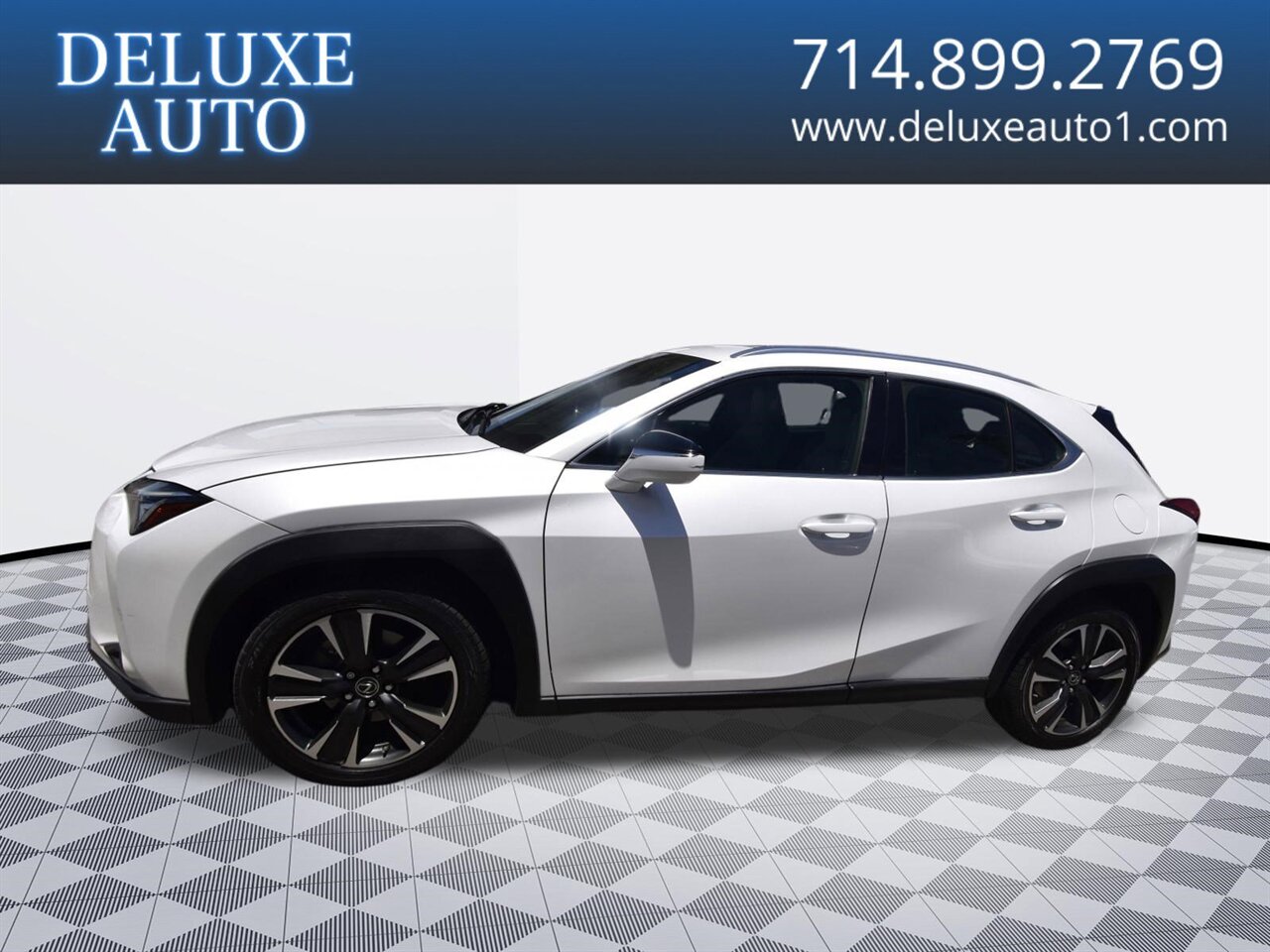 2019 Lexus UX 200 200 FWD's photo