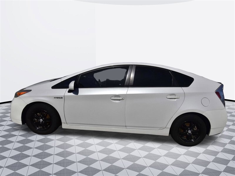 2014 Toyota Prius Four   - Photo 3 - Midway City, CA 92655