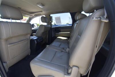 2014 Toyota Sequoia SR5   - Photo 9 - Midway City, CA 92655