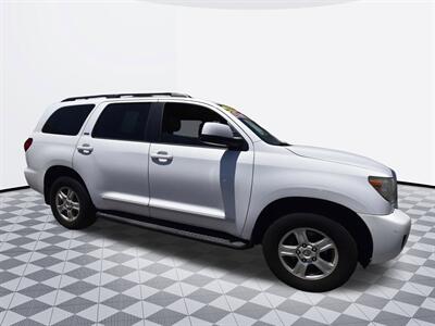 2014 Toyota Sequoia SR5   - Photo 3 - Midway City, CA 92655