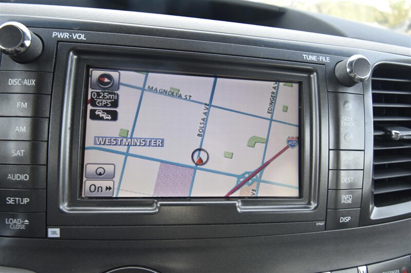 2014 Toyota Sienna XLE 8-Passenger  