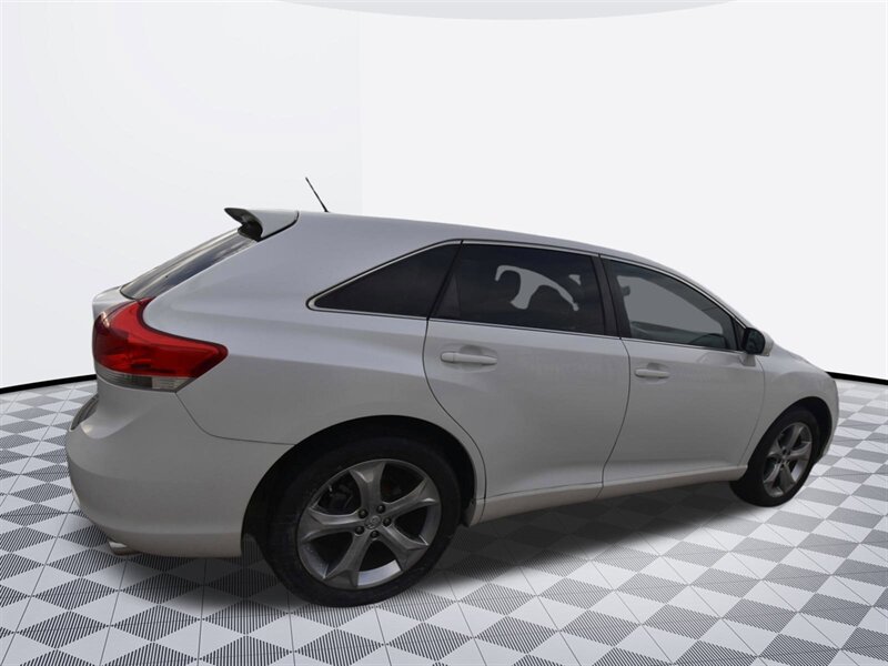 2010 Toyota Venza FWD V6 - Photo 5 - Midway City, CA 92655