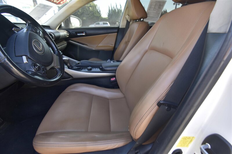 2014 Lexus IS 250 NAVIGATION   - Photo 10 - Midway City, CA 92655