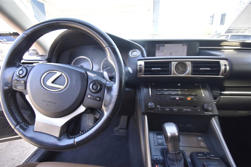 2014 Lexus IS 250 NAVIGATION   - Photo 9 - Midway City, CA 92655