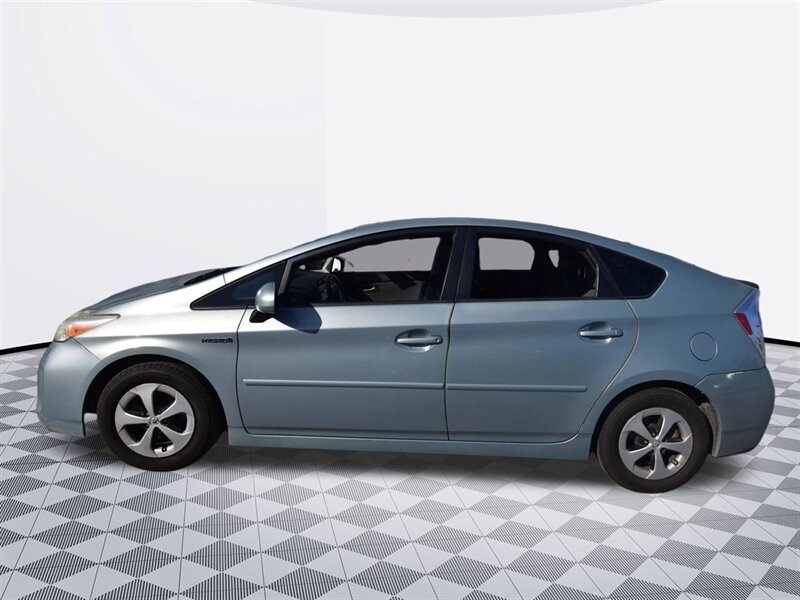 2014 Toyota Prius Three   - Photo 3 - Midway City, CA 92655