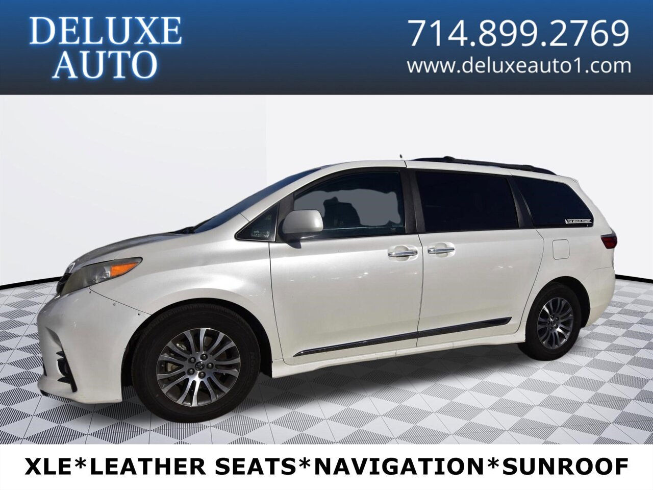 2018 Toyota Sienna XLE
