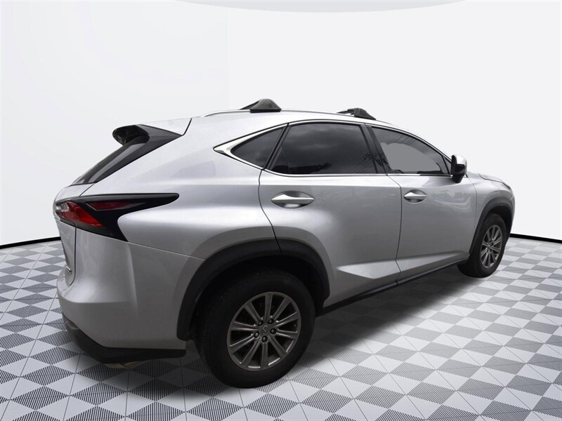 2017 Lexus NX 200t - Photo 7 - Midway City, CA 92655