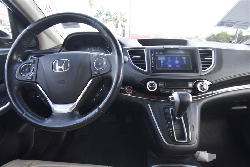 2016 Honda CR-V Touring   - Photo 7 - Midway City, CA 92655