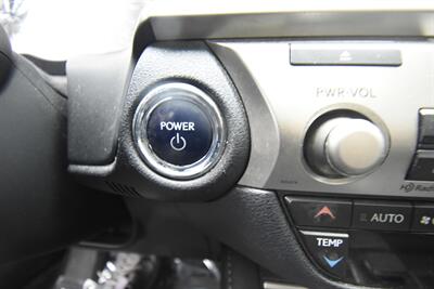 2016 Lexus ES 300h Hybrid - Photo 14 - Midway City, CA 92655