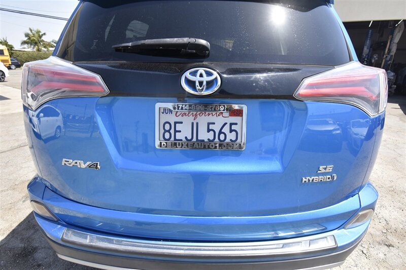 2018 Toyota RAV4 Hybrid Hybrid SE   - Photo 21 - Midway City, CA 92655
