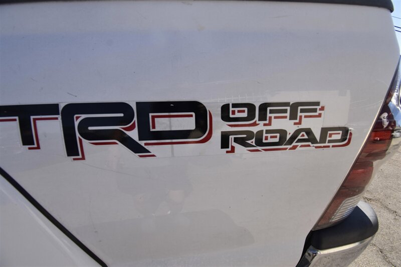 2015 Toyota Tacoma PreRunner   - Photo 10 - Midway City, CA 92655