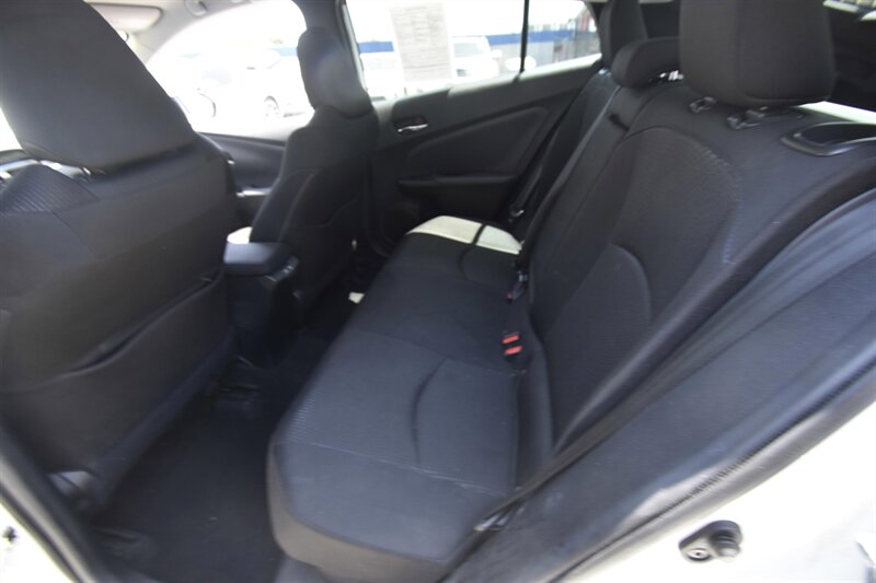 2019 Toyota Prius LE   - Photo 8 - Midway City, CA 92655