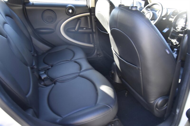 2013 MINI Countryman Cooper   - Photo 9 - Midway City, CA 92655