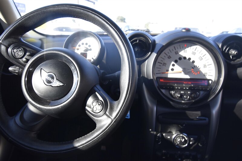 2013 MINI Countryman Cooper   - Photo 7 - Midway City, CA 92655