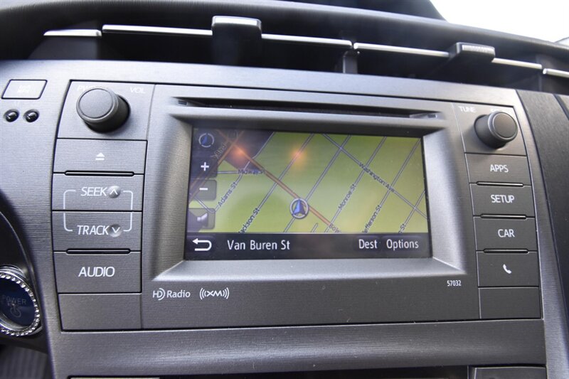 2015 Toyota Prius Three - Photo 19 - Midway City, CA 92655