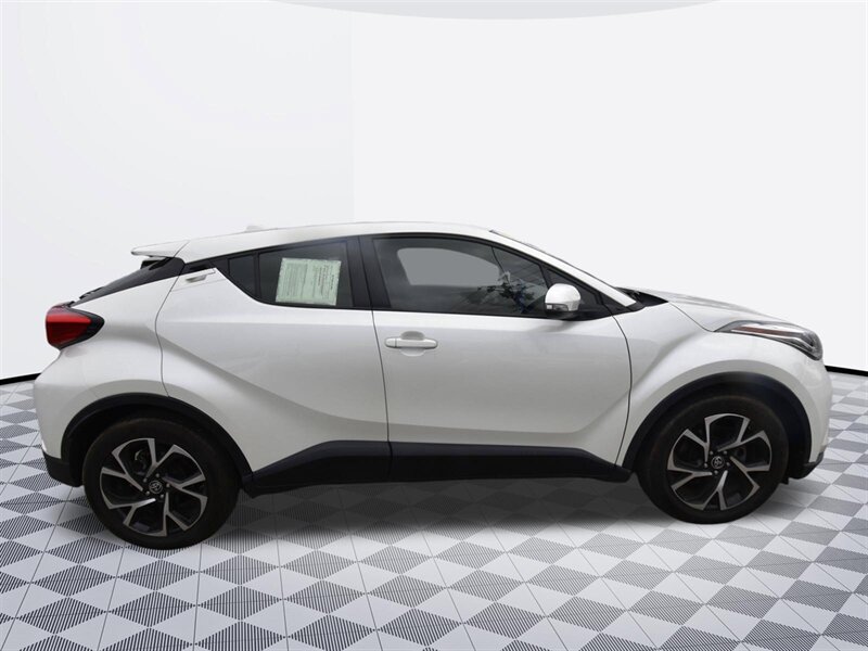 2021 Toyota C-HR XLE Premium   - Photo 27 - Midway City, CA 92655