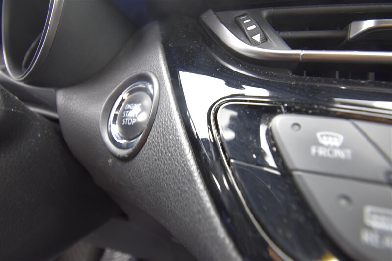 2021 Toyota C-HR XLE Premium   - Photo 26 - Midway City, CA 92655