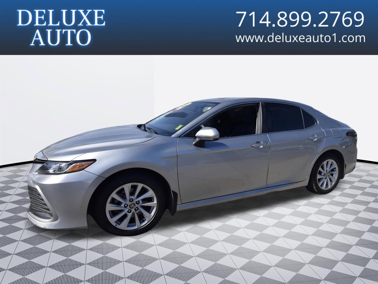 2023 Toyota Camry LE   - Photo 1 - Midway City, CA 92655