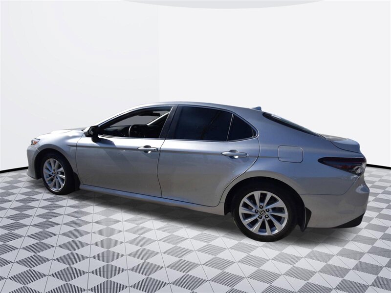 2023 Toyota Camry LE   - Photo 3 - Midway City, CA 92655