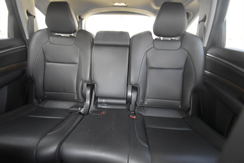 2017 Acura MDX w/Technology Pkg - Photo 15 - Midway City, CA 92655