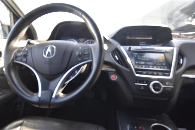 2017 Acura MDX w/Technology Pkg - Photo 18 - Midway City, CA 92655