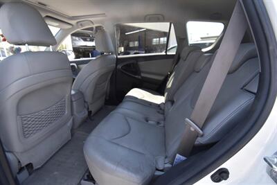 2009 Toyota RAV4 Ltd   - Photo 8 - Midway City, CA 92655