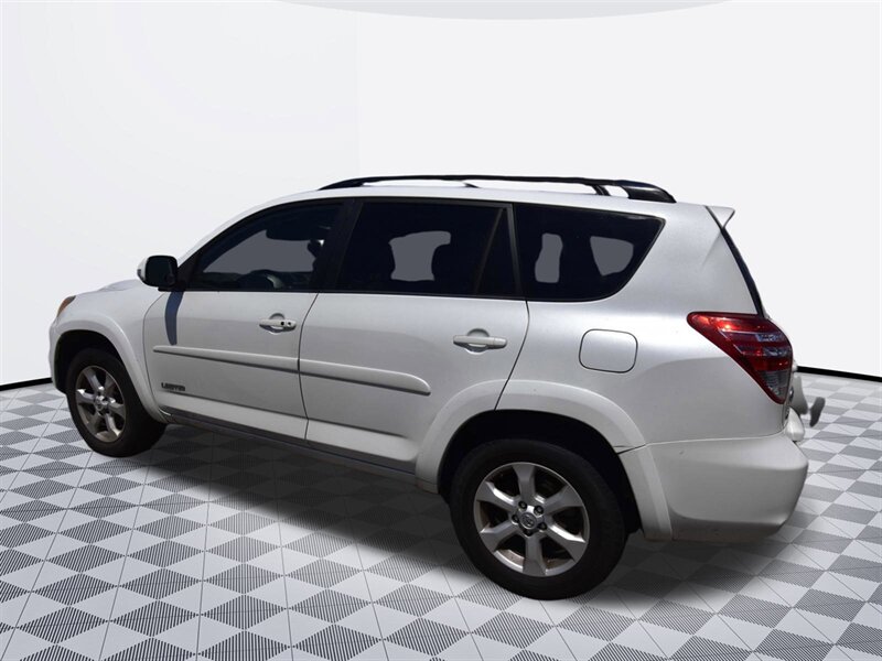 2009 Toyota RAV4 Ltd   - Photo 2 - Midway City, CA 92655