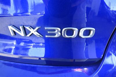 2021 Lexus NX 300 NX 300 F SPORT   - Photo 14 - Midway City, CA 92655