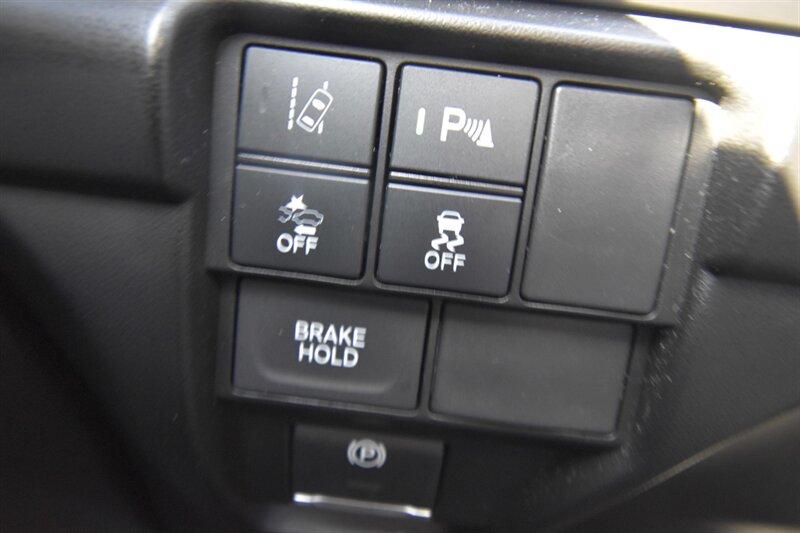 2020 Acura RDX w/Technology Pkg - Photo 18 - Midway City, CA 92655