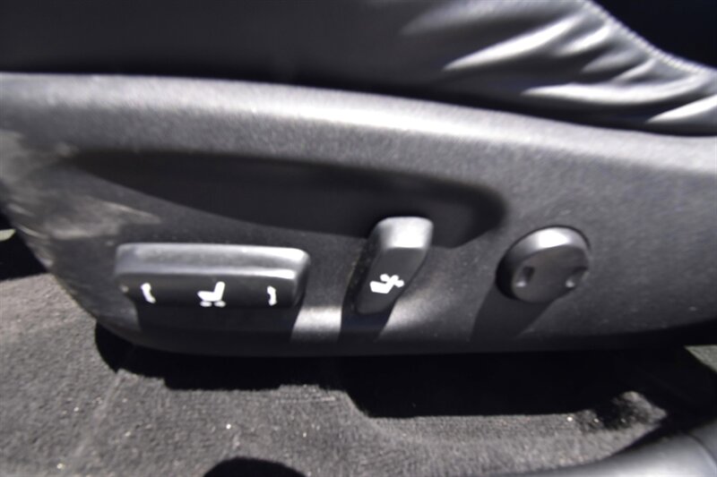 2012 Lexus CT 200h Premium   - Photo 11 - Midway City, CA 92655