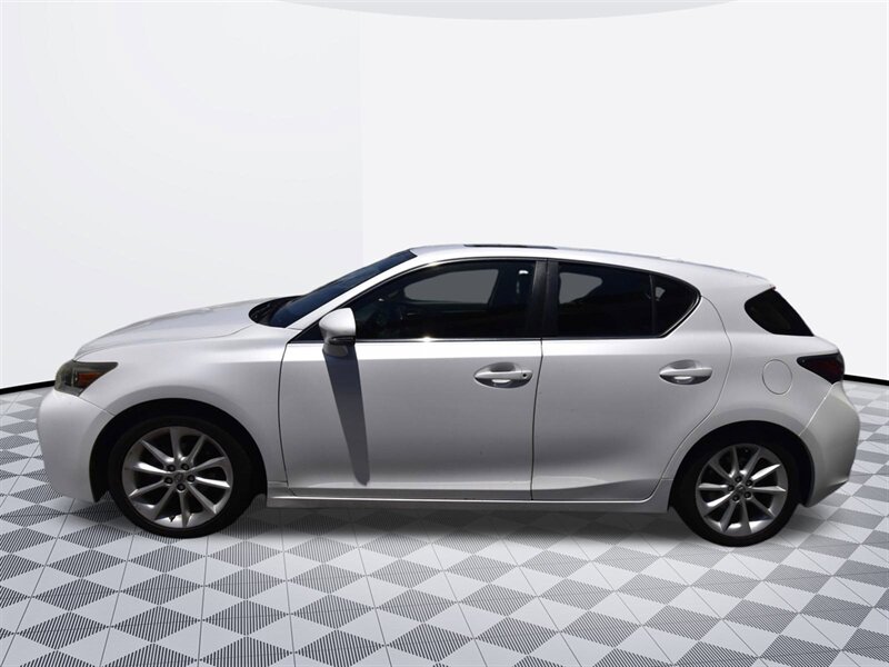 2012 Lexus CT 200h Premium   - Photo 4 - Midway City, CA 92655