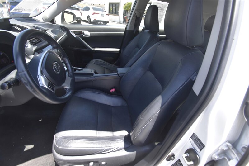 2012 Lexus CT 200h Premium   - Photo 2 - Midway City, CA 92655