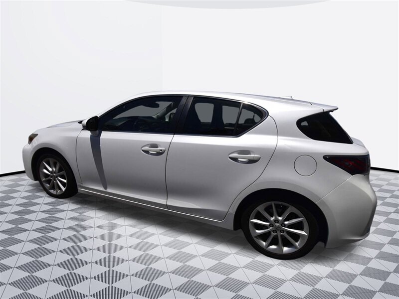 2012 Lexus CT 200h Premium   - Photo 6 - Midway City, CA 92655