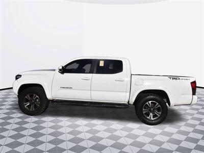 2017 Toyota Tacoma TRD Sport   - Photo 4 - Midway City, CA 92655