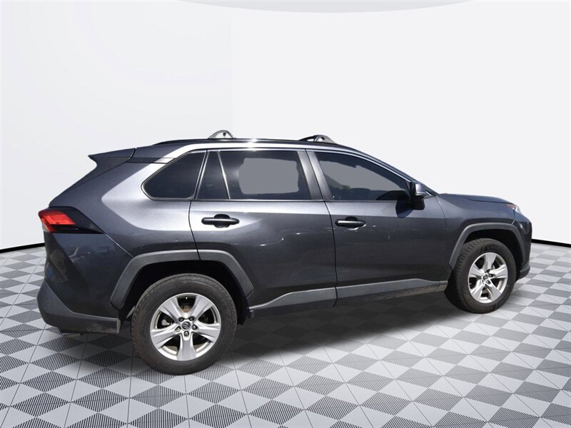 2019 Toyota RAV4 XLE   - Photo 4 - Midway City, CA 92655