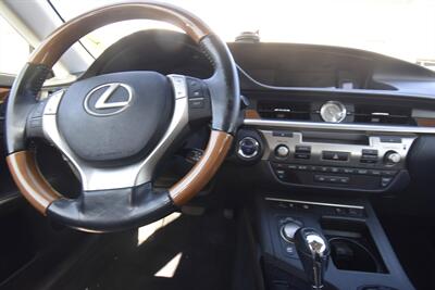 2016 Lexus ES 350 NAVIGATION   - Photo 13 - Midway City, CA 92655
