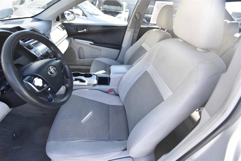 2012 Toyota Camry Hybrid LE - Photo 8 - Midway City, CA 92655