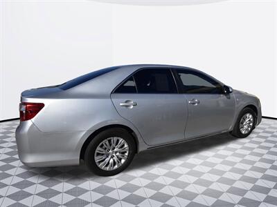 2012 Toyota Camry Hybrid LE - Photo 5 - Midway City, CA 92655