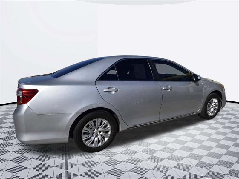2012 Toyota Camry Hybrid LE - Photo 5 - Midway City, CA 92655