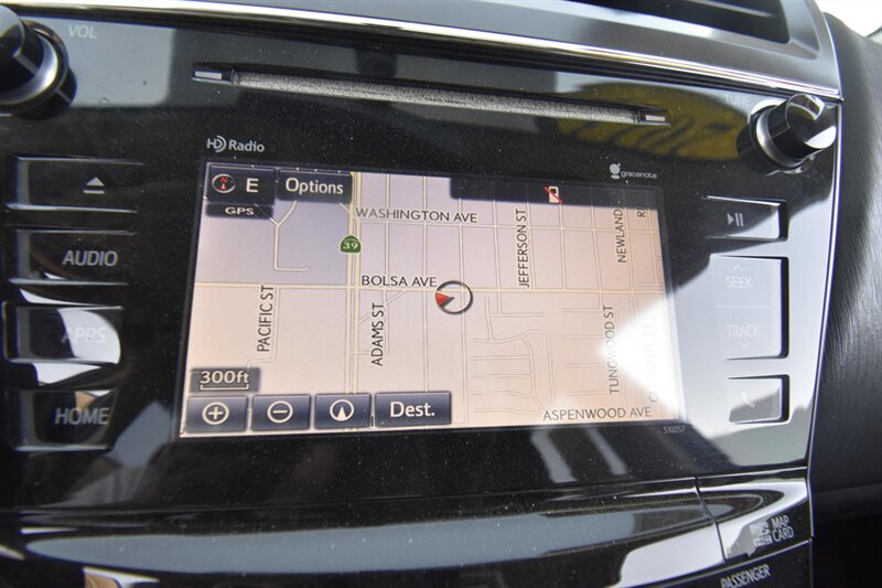 2015 Toyota Prius v Five - Photo 14 - Midway City, CA 92655