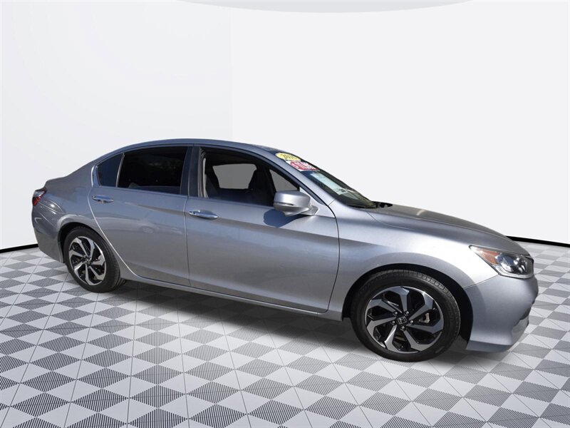 2016 Honda Accord EX-L - Photo 5 - Midway City, CA 92655